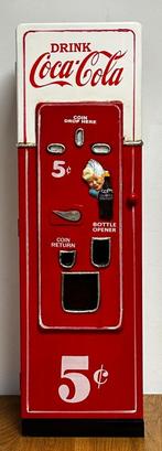 Coca Cola kast mannetje rood wit reclame logo houten kast, Reclamebord, Info@deconoord.nl, Deco Noord, Nieuw