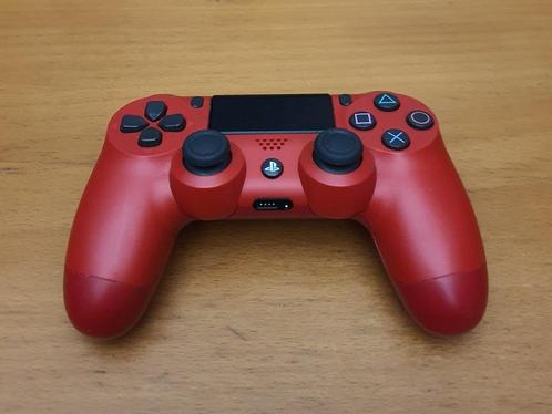 PS4 | ROOD Sony PlayStation 4 V2 Controller, Spelcomputers en Games, Games | Sony PlayStation 4, Gebruikt, 1 speler, Vanaf 3 jaar