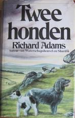 Richard Adams - Twee honden, Richard Adams, Ophalen of Verzenden, Europa overig, Zo goed als nieuw