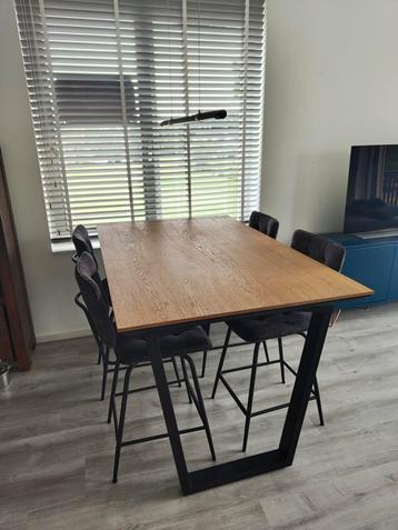 Henders & Hazel bartafel  beschikbaar voor biedingen
