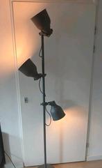 IKEA Hektar Staande Lamp met 3 Spots - Donkergrijs, Huis en Inrichting, Lampen | Vloerlampen, Ophalen, Zo goed als nieuw, Metaal
