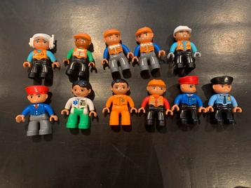 Playmobil en duplo poppetjes  beschikbaar voor biedingen