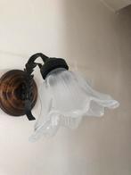 Antiek wandlamp muurlamp lamp met glazen kap bloem, Antiek en Kunst, Antiek | Lampen, Ophalen of Verzenden