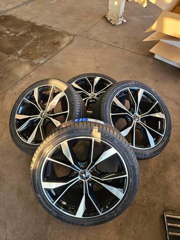Vw Tiguan Misano velgen met nieuwe banden / Origineel / 20" beschikbaar voor biedingen