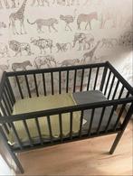Zwart baby ledikant van Prénatal bijna nieuw + matras!, Kinderen en Baby's, Babywiegjes en Ledikanten, Ophalen, Zo goed als nieuw