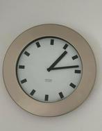 Karlsson stijlvol design, Huis en Inrichting, Ophalen, Zo goed als nieuw, Analoog, Wandklok