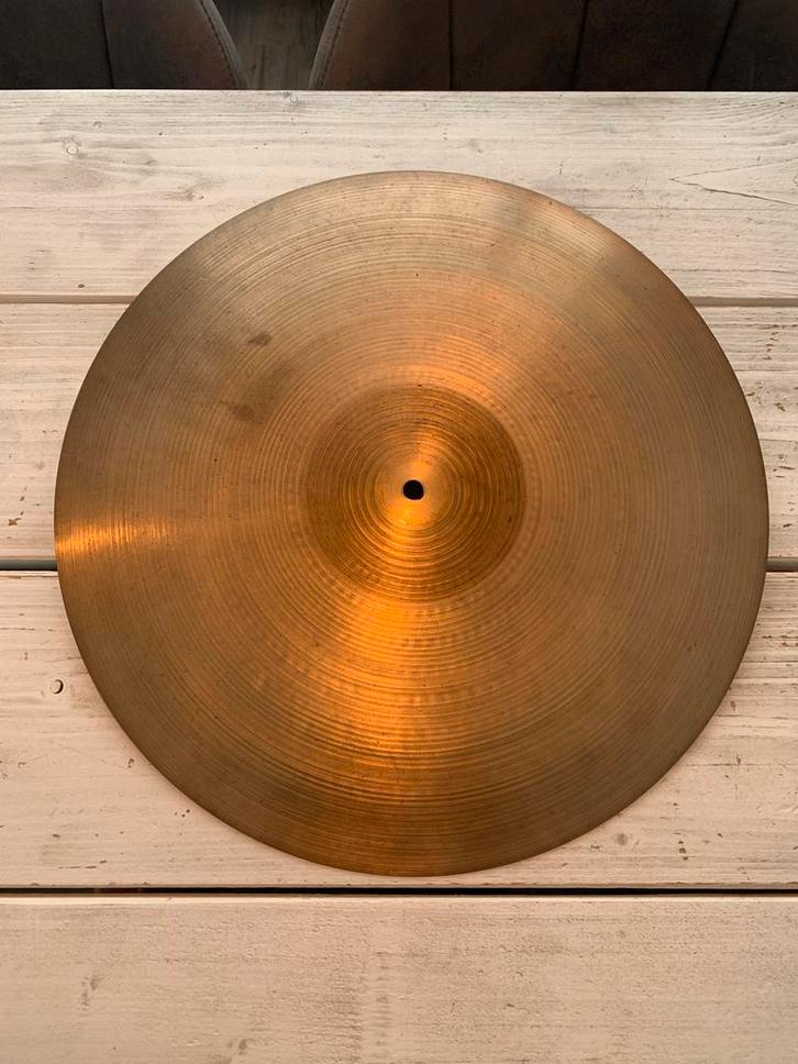 18” Avedis Zildjian Flat Ride Vintage, black hollow logo., Muziek en Instrumenten, Instrumenten | Onderdelen, Zo goed als nieuw