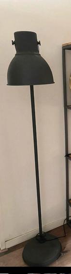 Industriële Staande Lamp - 120cm, Huis en Inrichting, Lampen | Vloerlampen, Ophalen, Zo goed als nieuw, Industriële, Metaal