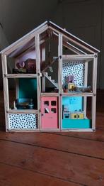 Houten Hema poppenhuis met meubeltjes, Kinderen en Baby's, Speelgoed | Poppenhuizen, Ophalen, Gebruikt, Poppenhuis