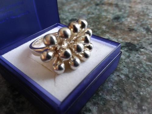 Zilveren vintage sputnik bolletjes ring, Sieraden, Tassen en Uiterlijk, Ringen, Zo goed als nieuw, Dame, 17 tot 18, Zilver, Zilver