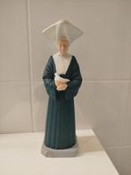 Prachtig beeld, non met vredes duif., Antiek en Kunst, Curiosa en Brocante, Ophalen of Verzenden