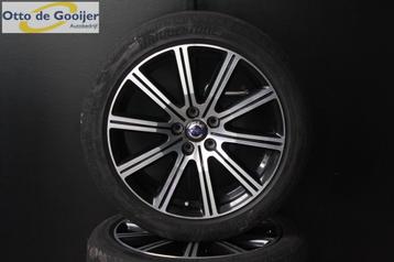 Originele Volvo V60 Zomerbanden 18 Inch  beschikbaar voor biedingen