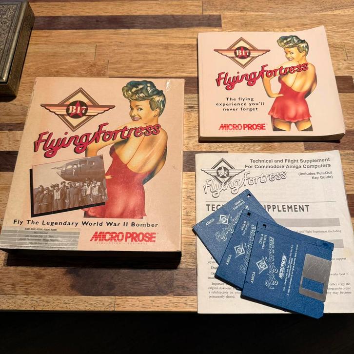 Commodore Amiga – B‑17 Flying Fortress (Big Box), Computers en Software, Vintage Computers, Ophalen of Verzenden