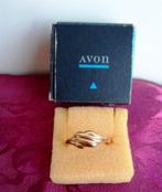 AVON ring. Goldplated. Nieuw in doos., Sieraden, Tassen en Uiterlijk, Ringen, Nieuw, Goud, 18 tot 19, Ophalen of Verzenden