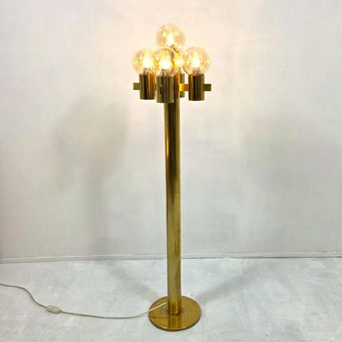 Mid century  vloerlamp messing Hans Agne Jakobsson 70s, Huis en Inrichting, Lampen | Vloerlampen, Gebruikt, 150 tot 200 cm, Glas