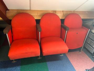 Bioscoop banken/stoelen beschikbaar voor biedingen