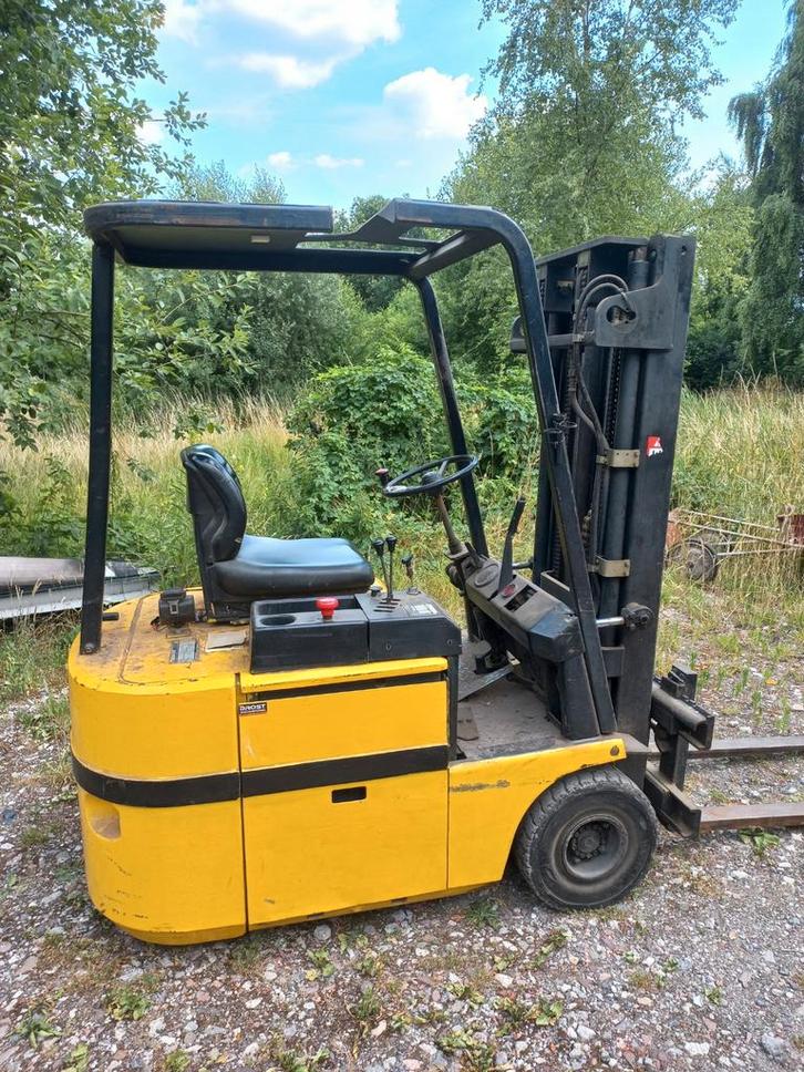 Heftruck 1600kg  3 wieler freelift 3 delig mast, Zakelijke goederen, Machines en Bouw | Heftrucks en Intern transport, Heftruck