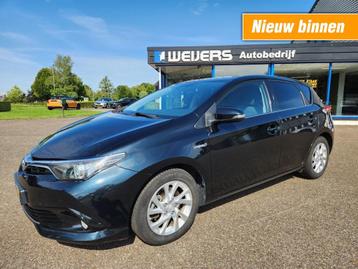 Toyota AURIS 1.8 HYBRID DYNAMIC Trekhaak, Android Auto/Apple beschikbaar voor biedingen