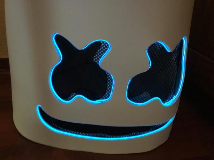 Marshmello Masker met LED Verlichting, Hobby en Vrije tijd, Feestartikelen, Zo goed als nieuw, Kostuum, Halloween of Griezel, Ophalen of Verzenden