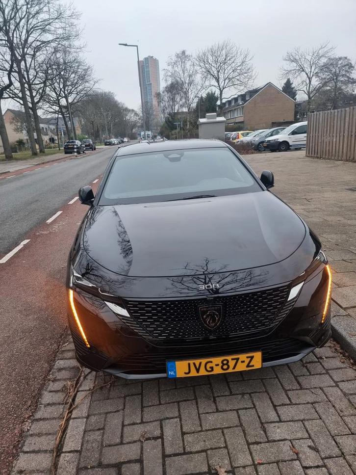 Peugeot 308 1.2 Hybrid 145pk E-dcs6 Zwart 8 JAAR GARANTIE, Auto's, Peugeot, Particulier, 360° camera, ABS, Achteruitrijcamera