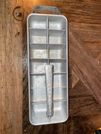 Vintage Frigidaire IJsblokjesvorm . Uit 1950 ongeveer, Ophalen of Verzenden