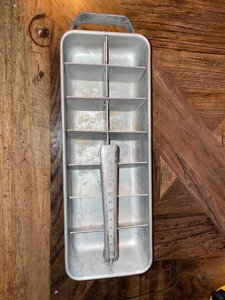 Vintage Frigidaire IJsblokjesvorm . Uit 1950 ongeveer, Antiek en Kunst, Antiek | Keukenbenodigdheden, Ophalen of Verzenden