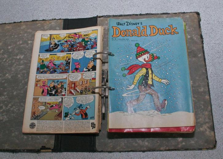 4 ordners met Donald Ducks uit 1970, 71,72, 73, 1977, 1978, Boeken, Stripboeken, Gelezen, Meerdere stripboeken, Ophalen of Verzenden