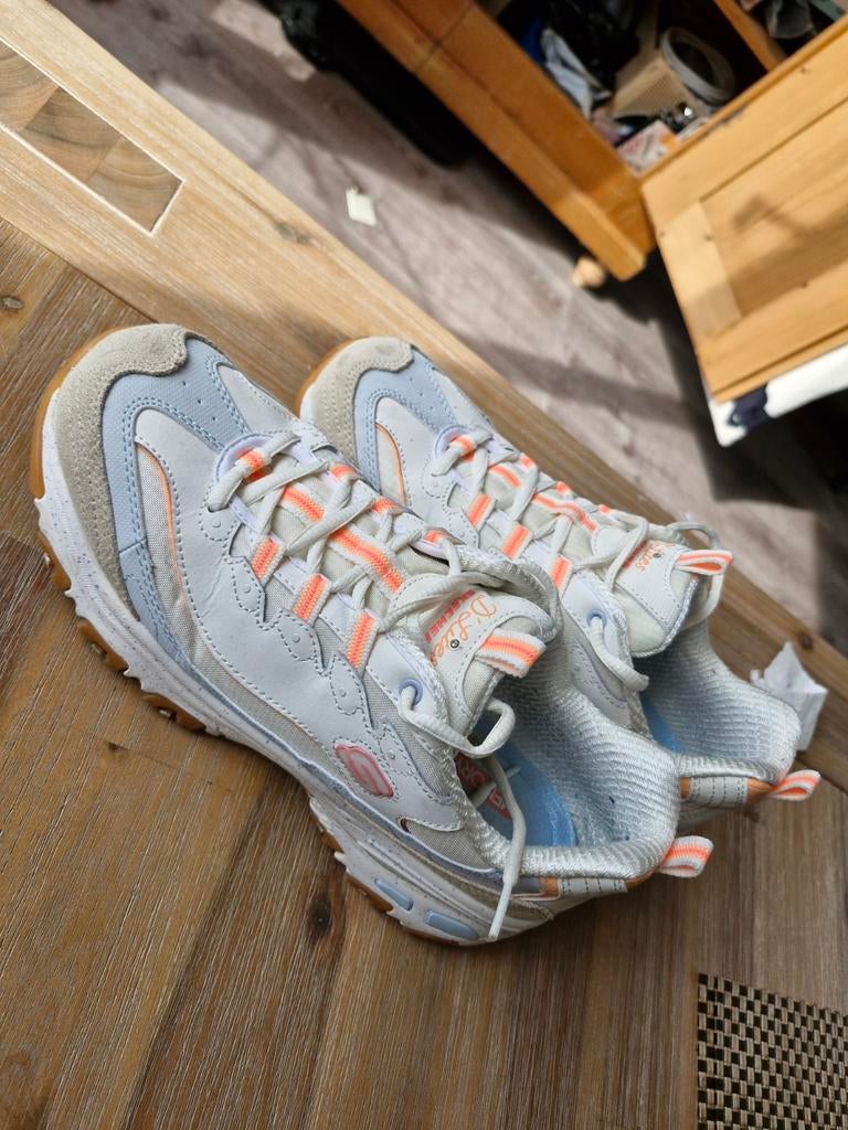 Skechers D'Lites sneakers maat 39, Kleding | Dames, Schoenen, Ophalen of Verzenden, Zo goed als nieuw, Sneakers of Gympen