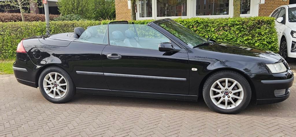 Saab 9-3 1.8 T Cabrio 2005 Zwart, Auto's, 1998 cc, 4 cilinders, Cabriolet, 4 stoelen