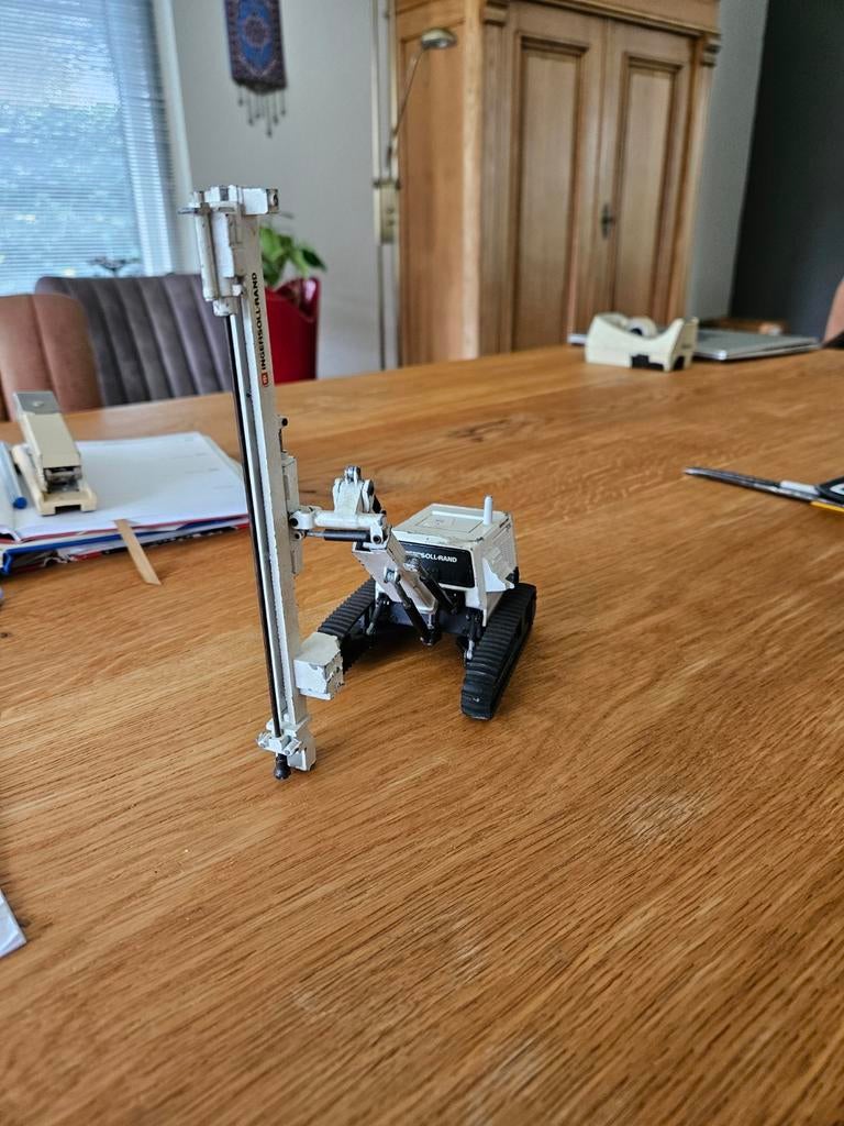 Ingersoll_rand floater _ drill rig.  Schaal 1_20  nzg no 219, Ophalen of Verzenden, Gebruikt, Overige typen, NZG