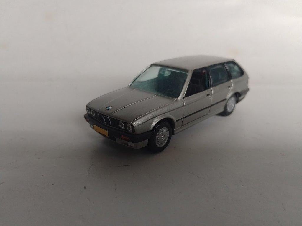 BMW 5 serie Touring, 518, 520, 525 Gama nr 1169 1:43, Hobby en Vrije tijd, Modelauto's | 1:43, Ophalen of Verzenden, Nieuw, Auto