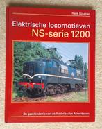 Boek Elektrische locomotieven NS Serie 1200 Henk Bouman, Verzamelen, Ophalen of Verzenden, Zo goed als nieuw, Trein, Boek of Tijdschrift