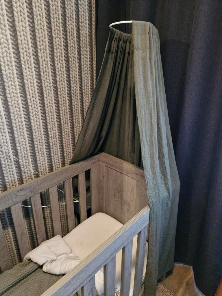 Baby ledikant 60120 merk babydump. Grijs, Kinderen en Baby's, Kinderkamer | Complete kinderkamers, Ophalen, Jongetje of Meisje
