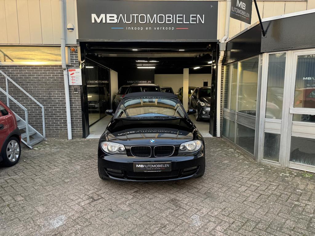 BMW 1-serie Cabrio 118i/Cabrio/Zwart'/Bom voll Opties/Carpla, Auto's, 1-Serie, Cabriolet, 4 stoelen, Zwart