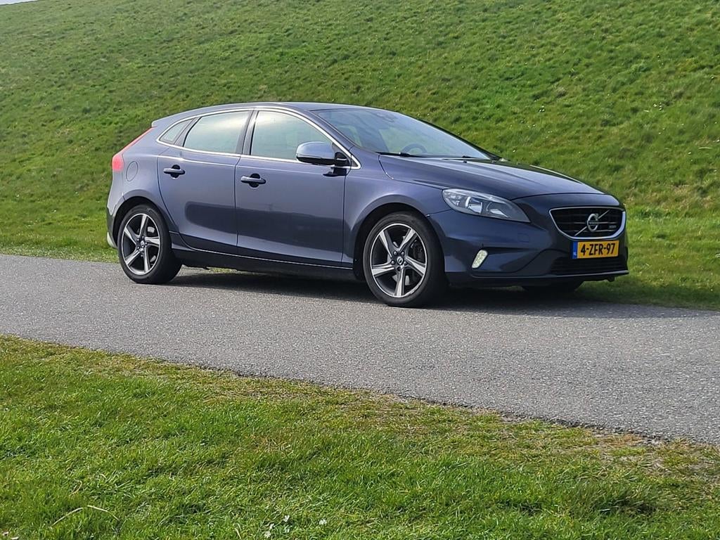 Volvo V40 2.0 D4 190PK 2014 Blauw, Auto's, Volvo, Particulier, V40, Diesel, A, Hatchback, Handgeschakeld, Origineel Nederlands