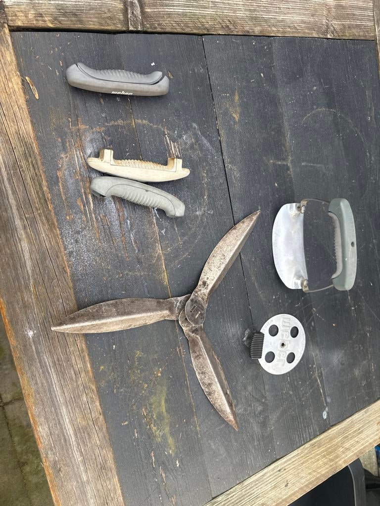 Weber BBQ onderdelen: Handvaten, Lucht schijf, Vinnen, Ophalen of Verzenden, Gebruikt