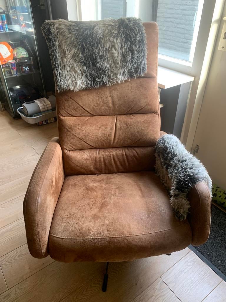 Zeer nette relaxstoel, Huis en Inrichting, Fauteuils, Ophalen, Zo goed als nieuw, 50 tot 75 cm