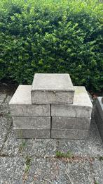 7 stukjes betontegels 20 bij 20, Tuin en Terras, Tegels en Klinkers, Ophalen, Zo goed als nieuw, Beton, Terrastegels