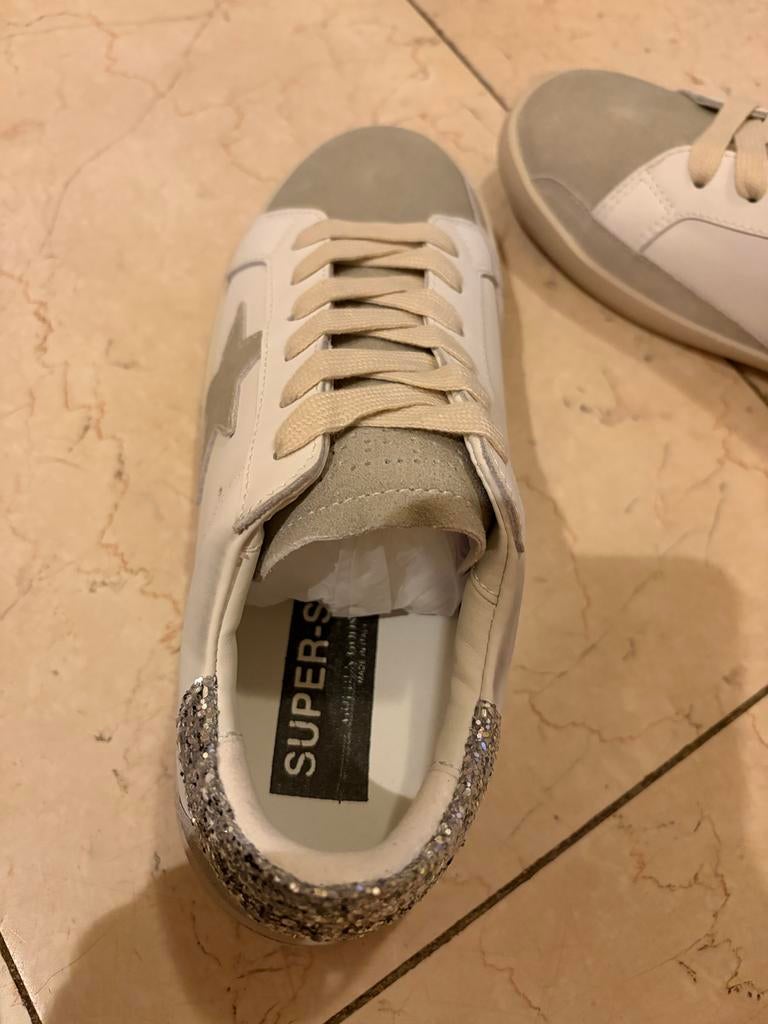 Nieuwe Golden Goose sneaker dames maat 39, Ophalen of Verzenden, Nieuw
