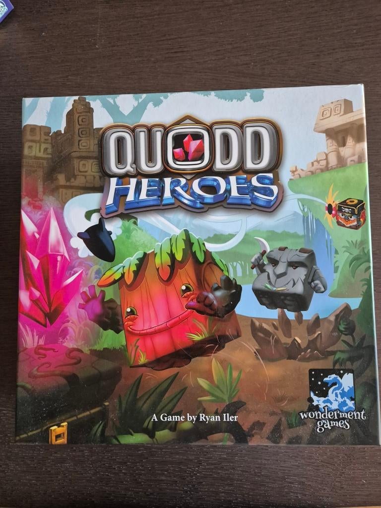 Quodd Heroes + fringe underground map pack, Hobby en Vrije tijd, Gezelschapsspellen | Bordspellen, Vijf spelers of meer, Ophalen