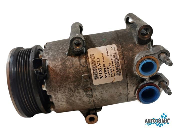 Aircopomp van een Volvo V70