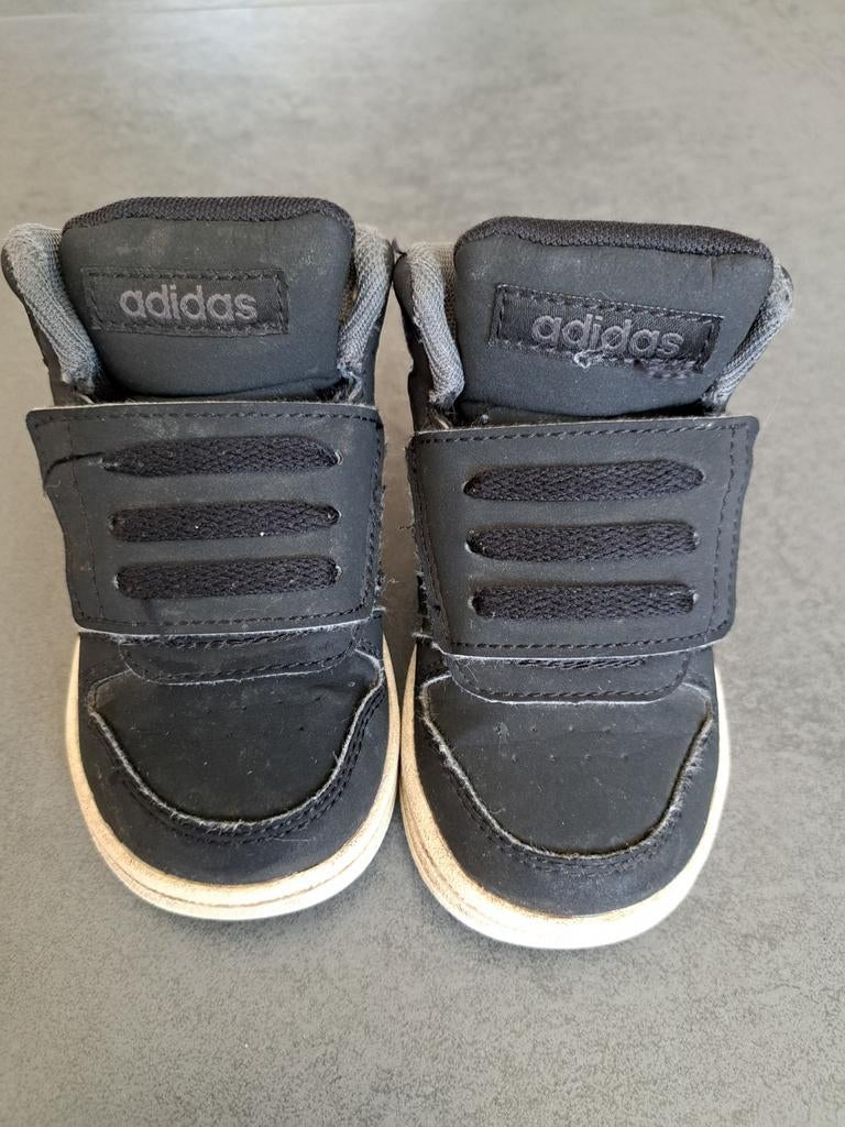 Zwarte Adidas sneakers maat 21, Kinderen en Baby's, Babykleding | Schoentjes en Sokjes, Adidas, Jongetje of Meisje, Ophalen of Verzenden