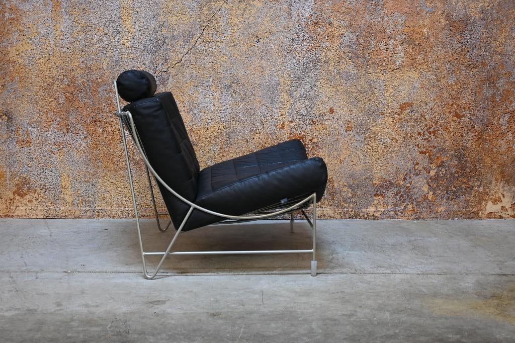ZGANieuw zwarte leren Leolux Volare design fauteuil, Huis en Inrichting, Fauteuils, Leolux, Leolux, 75 tot 100 cm, Ophalen of Verzenden