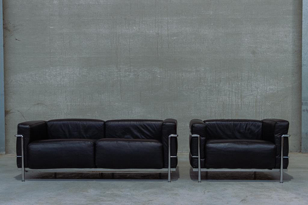 2 and 1seater original vintage cassina lc3 Le corbusier, Ophalen of Verzenden, Zo goed als nieuw