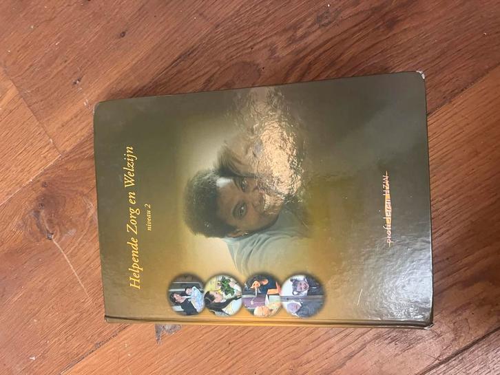 Helpende  Zorg en Welzijn niveau 2, Boeken, Studieboeken en Cursussen, Gelezen, MBO, Gamma, Ophalen