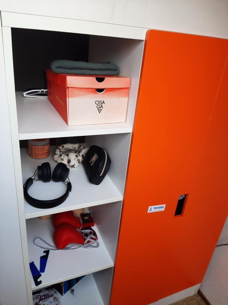 Ikra hoogslaper met bureau en kast, Ophalen