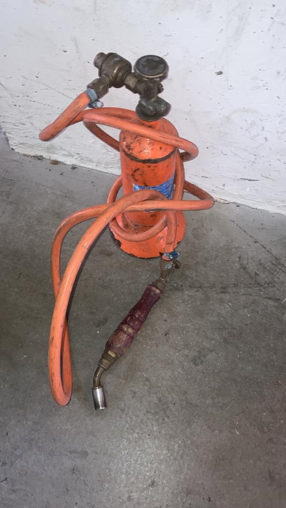 Kleine brander met gasfles, Doe-het-zelf en Verbouw, Ophalen of Verzenden, Gebruikt, Minder dan 150 ampère, Overige typen