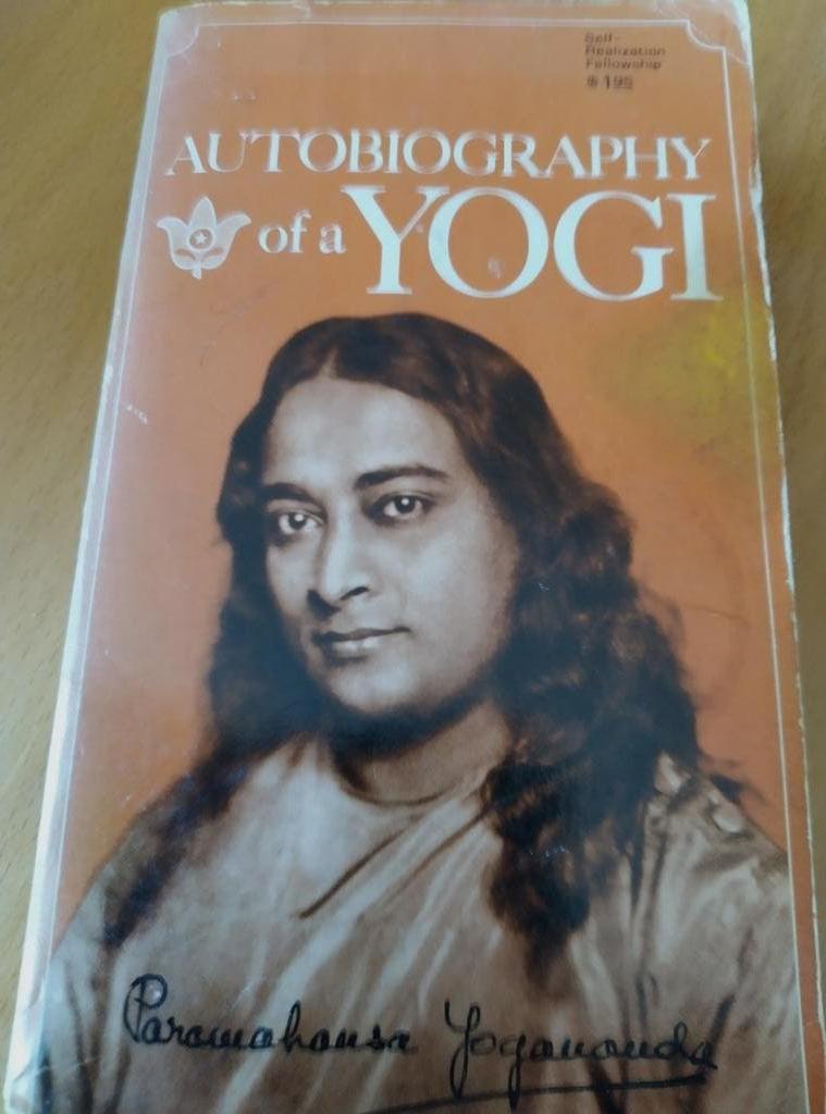 Autobiografie van een Yogi - Paramahansa Yogananda, Gelezen, Achtergrond en Informatie, Ophalen of Verzenden, Spiritualiteit algemeen