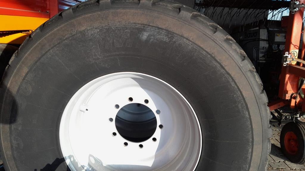 michelin banden 600/65/r30.5, Ophalen