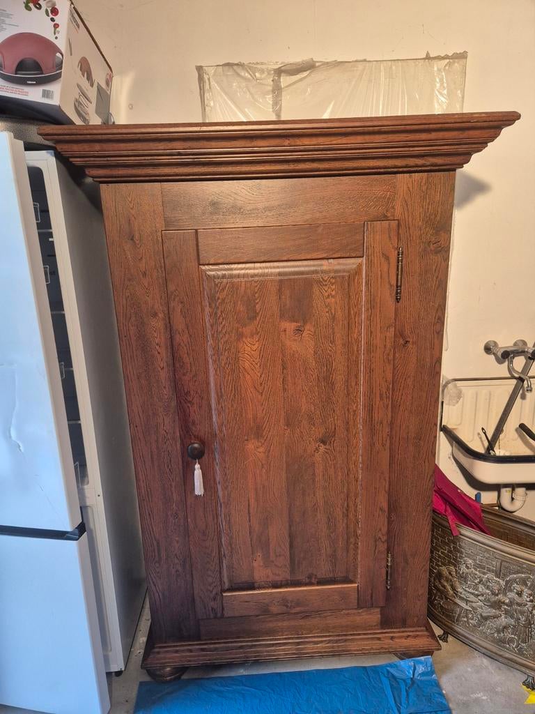 Antieke eikenhouten kast - Gebruikerssporen, goede staat, Antiek en Kunst, Ophalen